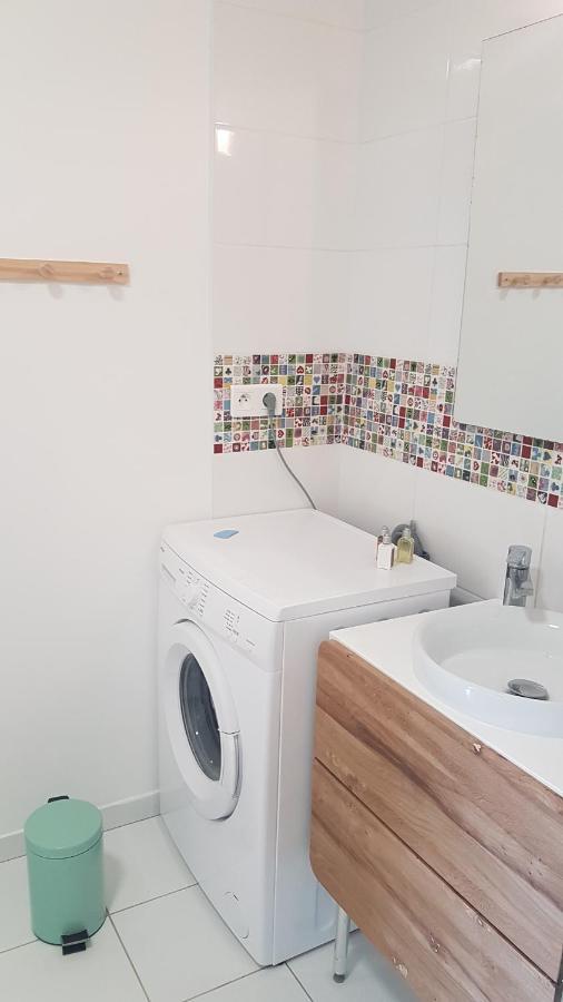 Charmant Logement A La Campagne Gazaupouy Exterior foto